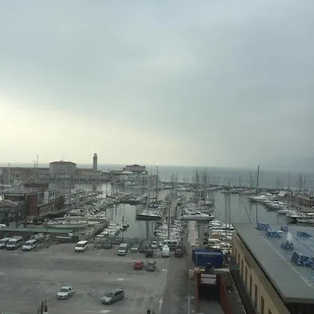 Appartamento Mansarda Centrale Vista Mare *