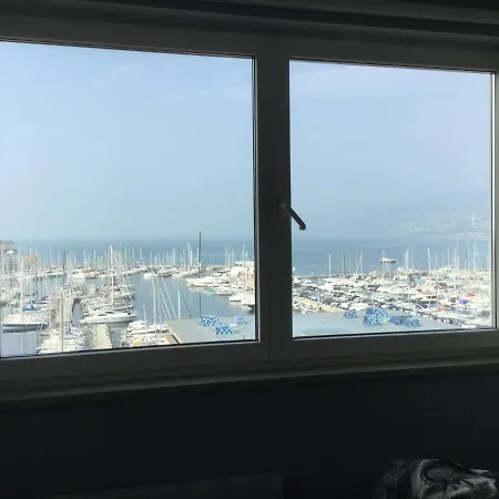 Mansarda Centrale Vista Mare * Triest